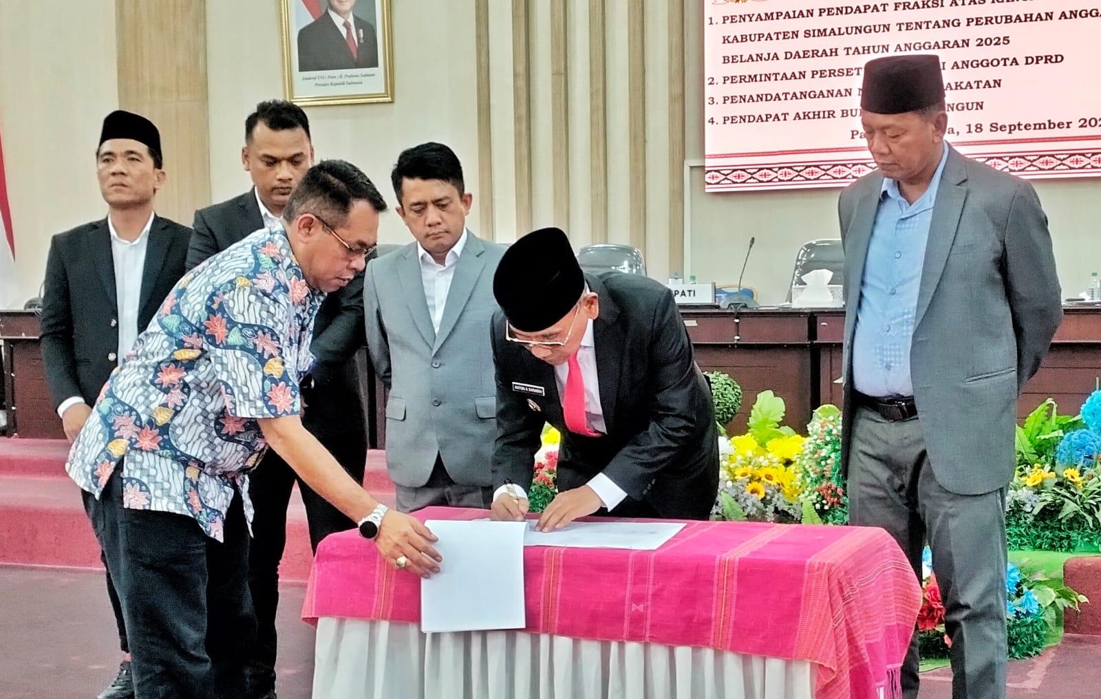 Paripurna-Rancangan-P-APBD-Kabupaten-Simalungun-TA-2025.jpg