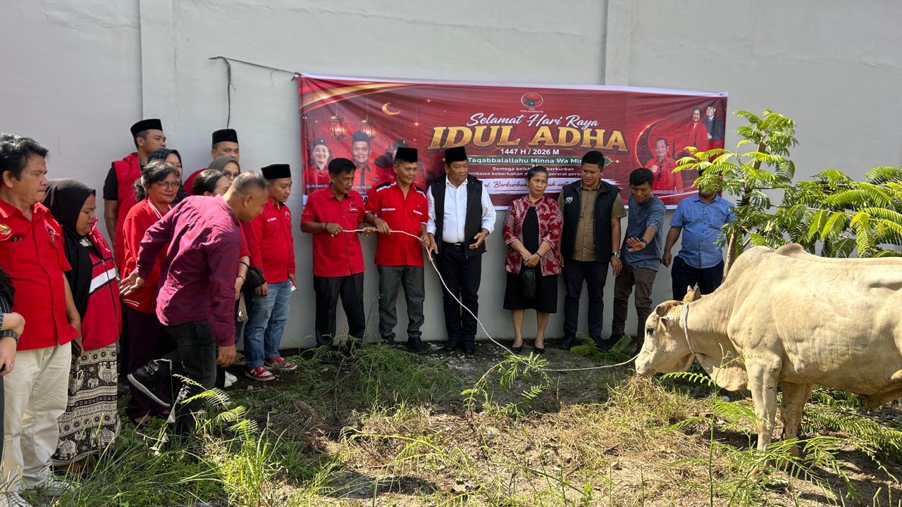 Pdi-perjuangan-beri-30-kurban-ke-masyarakat.jpg