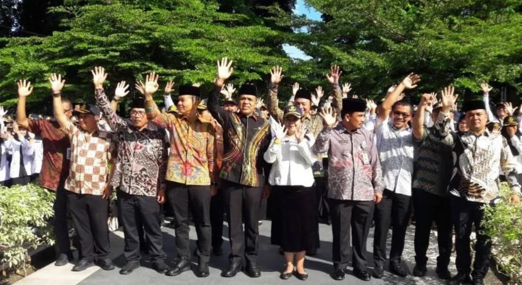 Pejabat-Pemerintah-Kabupaten-Langkat-usai-melantik-dan-mengambil.jpg