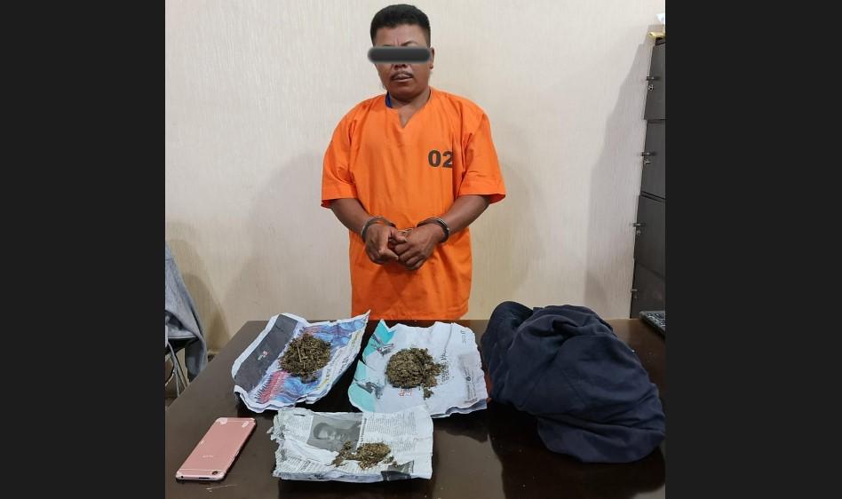 Pelaku-beserta-barang-bukti-narkotika-jenis-ganja_Mapolres-Tanah-Karo_.jpg