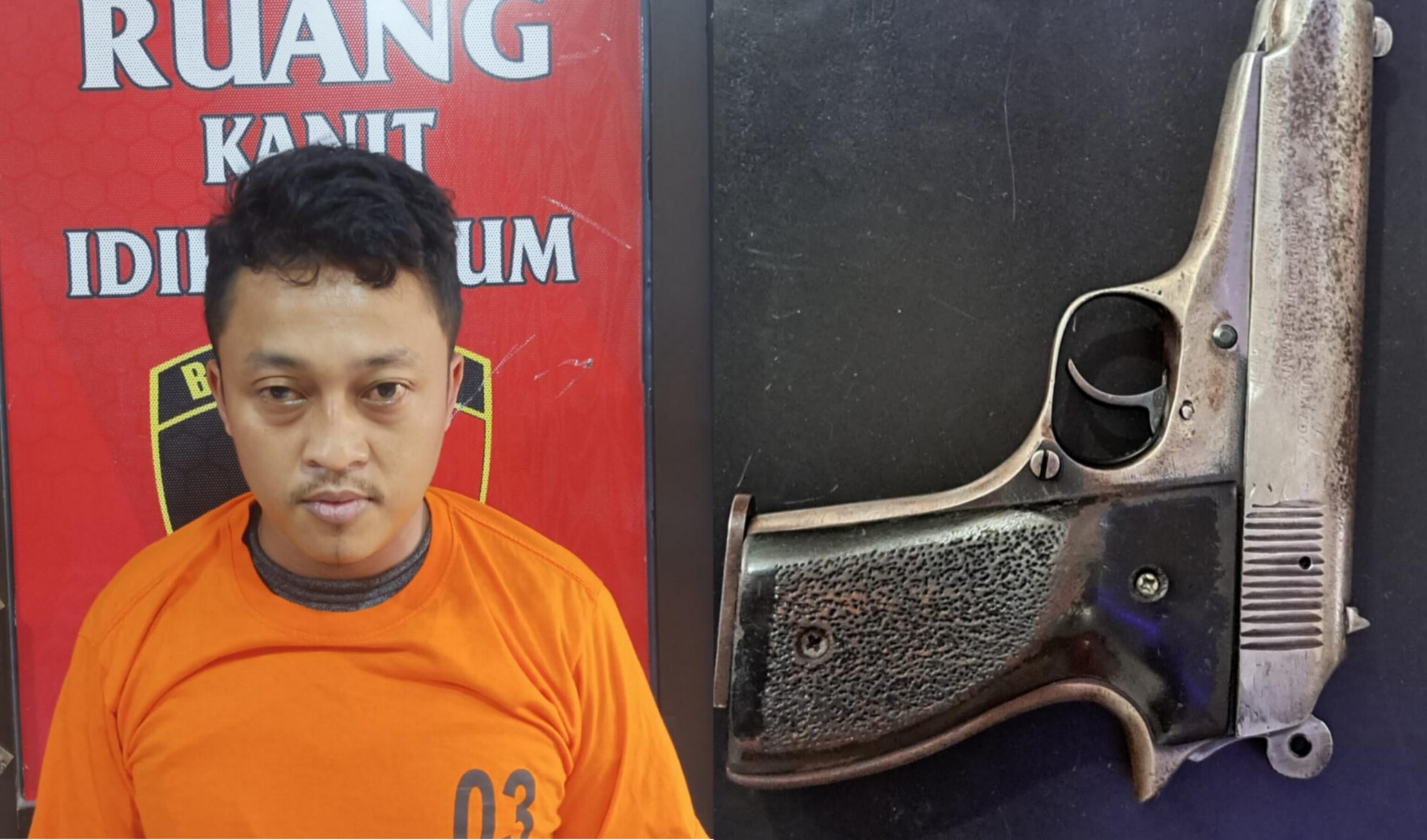 Pelaku-dan-barang-bukti-senjata-api-saat.jpg