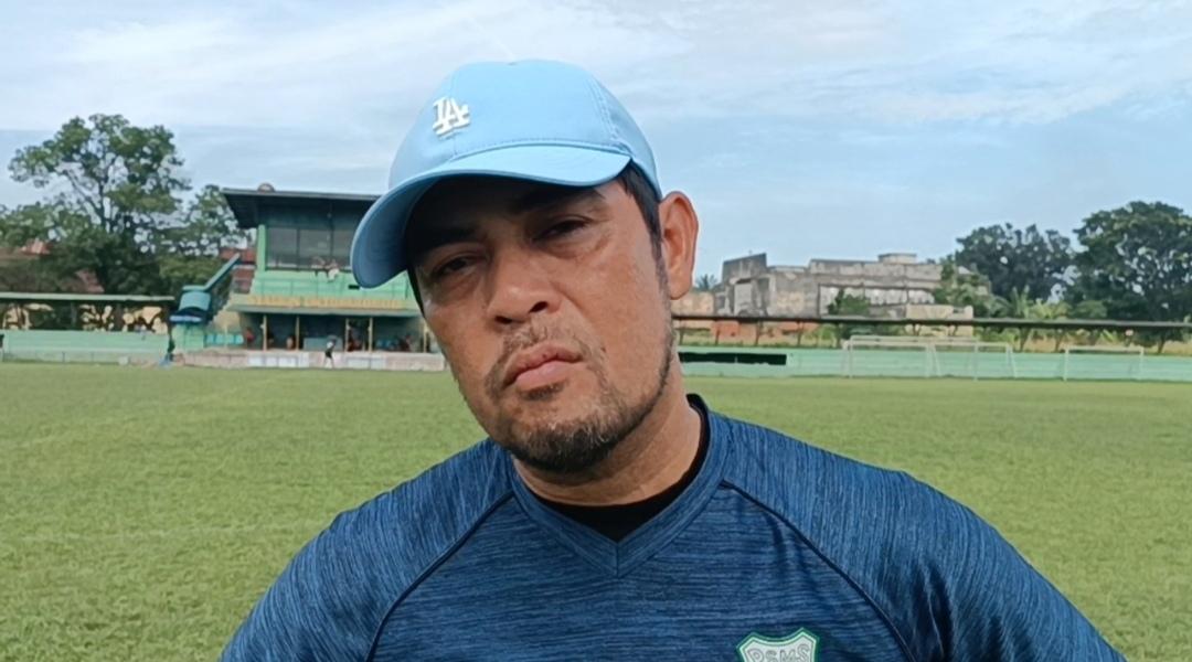 Pelatih-Kepala-PSMS-Medan-Nil-Maizar-ketika-ditemui-Tribun-Medan-di.jpg