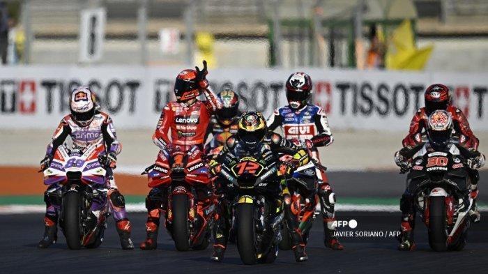 Pembalap-Ducati-Italia-Francesco-Bagnaia-2K-melontarkan-pidato.jpg