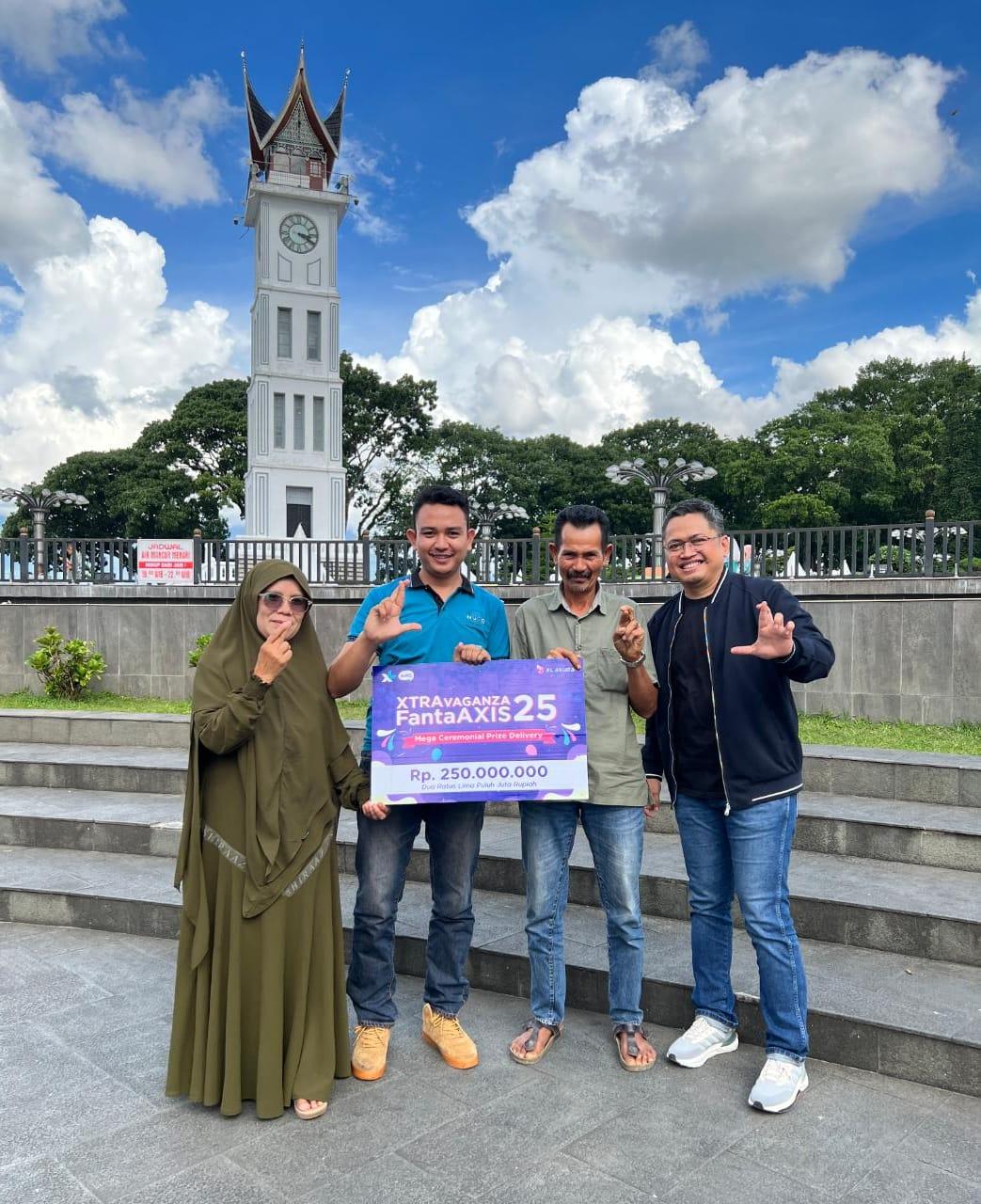 Lewat Kuis Xtravaganza/FantAXIS, XL Axiata Tebar Hadiah Ratusan Juta di Sumatra