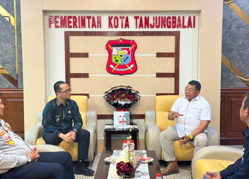 Pemko Tanjungbalai Dapat Bantuan 25 Lampu Penerangan Jalan setelah 5,6 Km Kabel Dicuri - Tribun-medan.com
