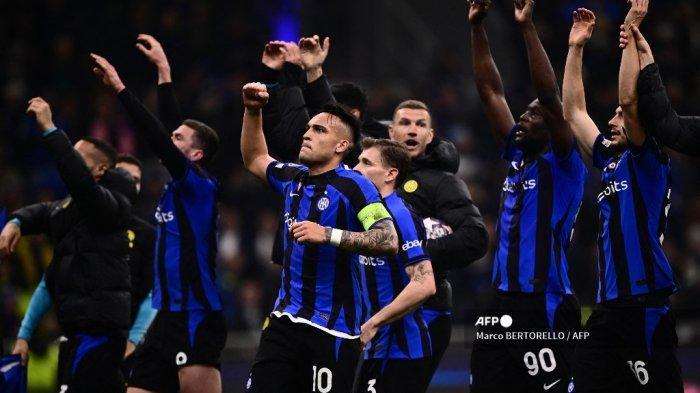 Penyerang-Inter-Milan-asal-Argentina-Lautaro-Martinez-Tengah.jpg