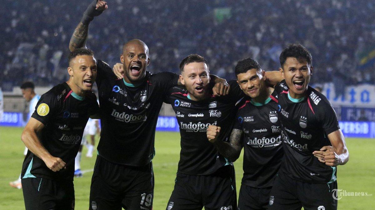 Persib-bandung-puncak.jpg