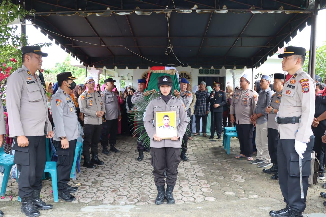 Personel-Polres-Tanjungbalai-upacara-persemayaman.jpg