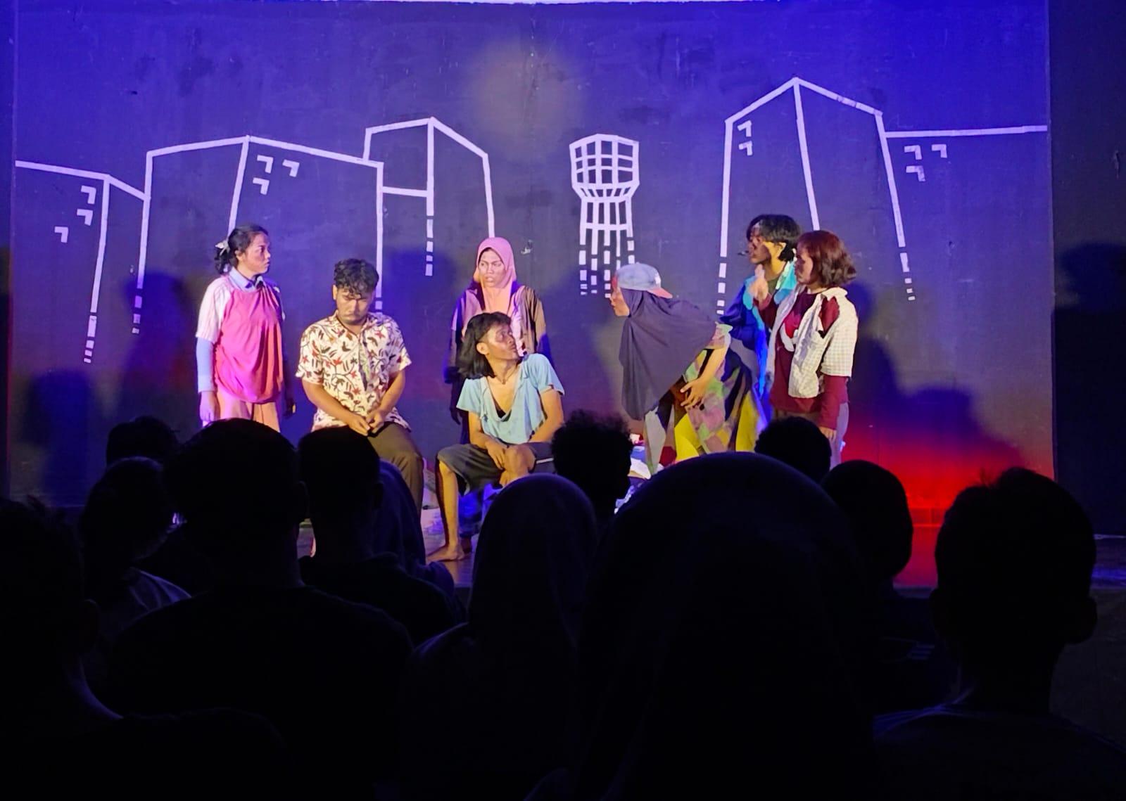 Pertunjukan-drama-satire-dari-komunitas-teater-Medan-bertajuk-Drama-Gemdal.jpg