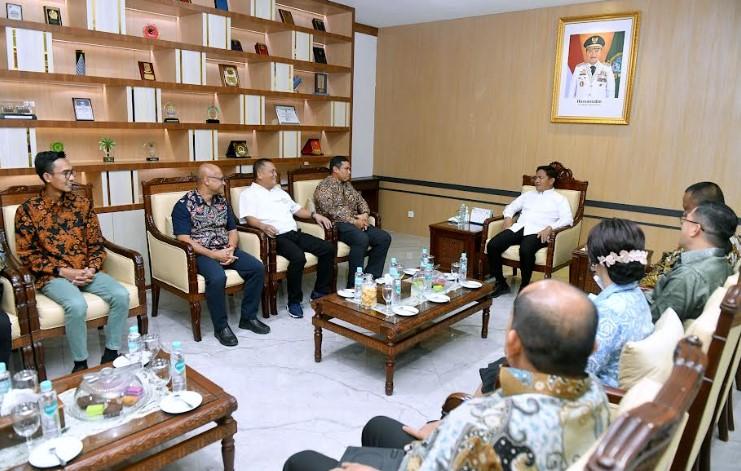 Pj-Gubsu-Hassanudin-menerima-audiensi-Executive-General-Manager-PT-Pertamina.jpg