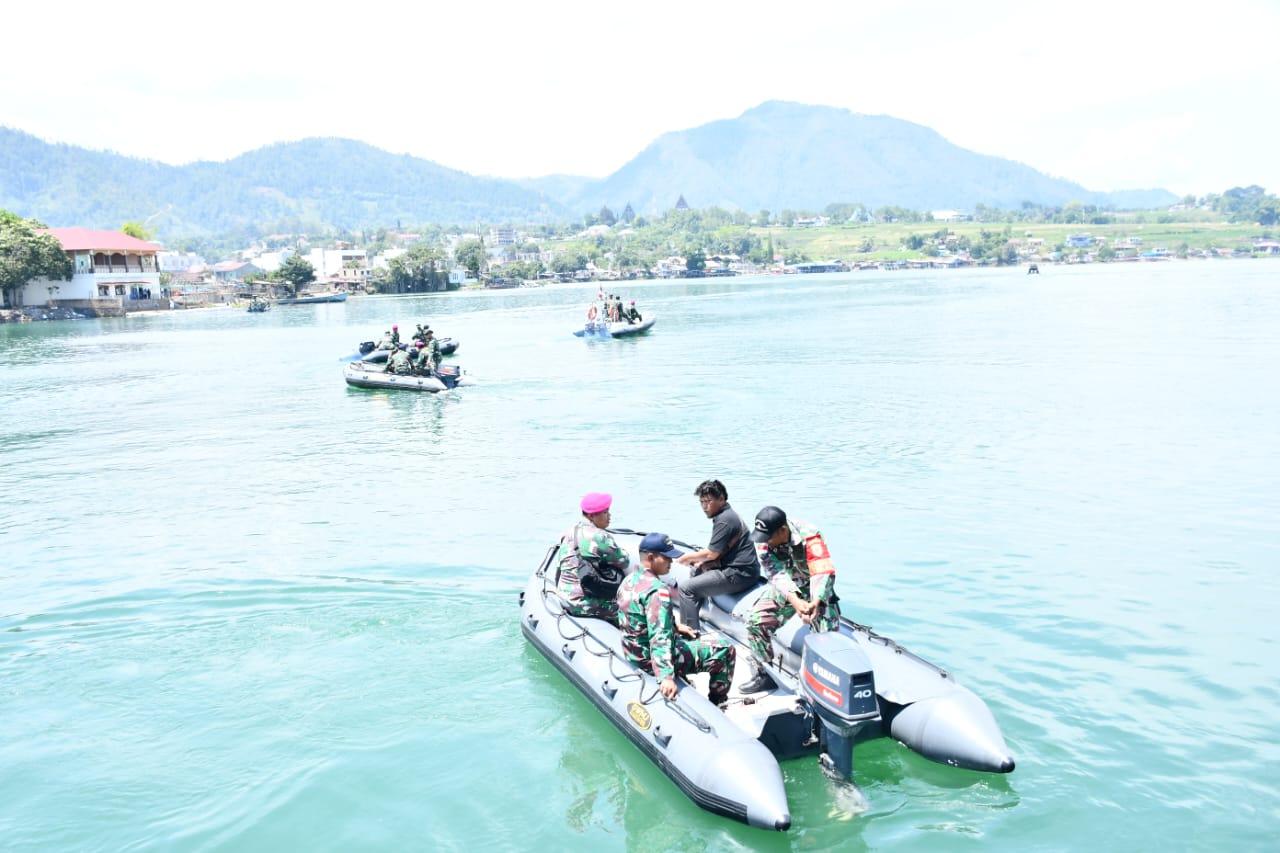 Polda-Sumut-dan-Kodam-I-BB-patroli-f1-powerboat.jpg
