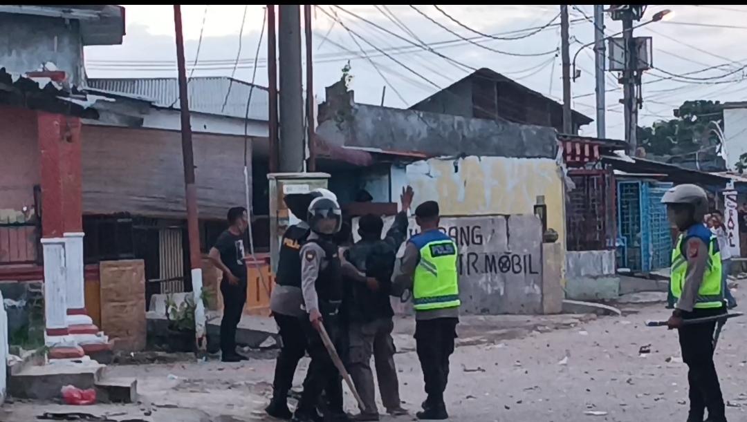 Polisi-Sempa-Tangkap-Dua-Warga-Terlibat-Tawuran.jpg