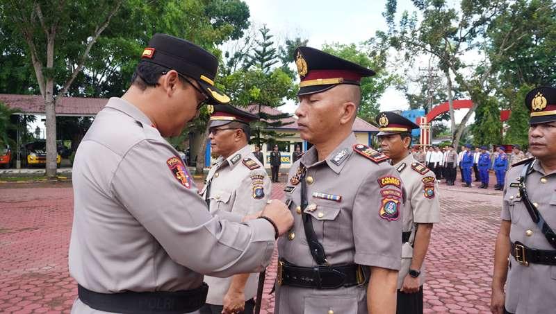 Polres-Langkat-melakukan-serah-terima-jabatan-Sertijab-4-kapolsek.jpg