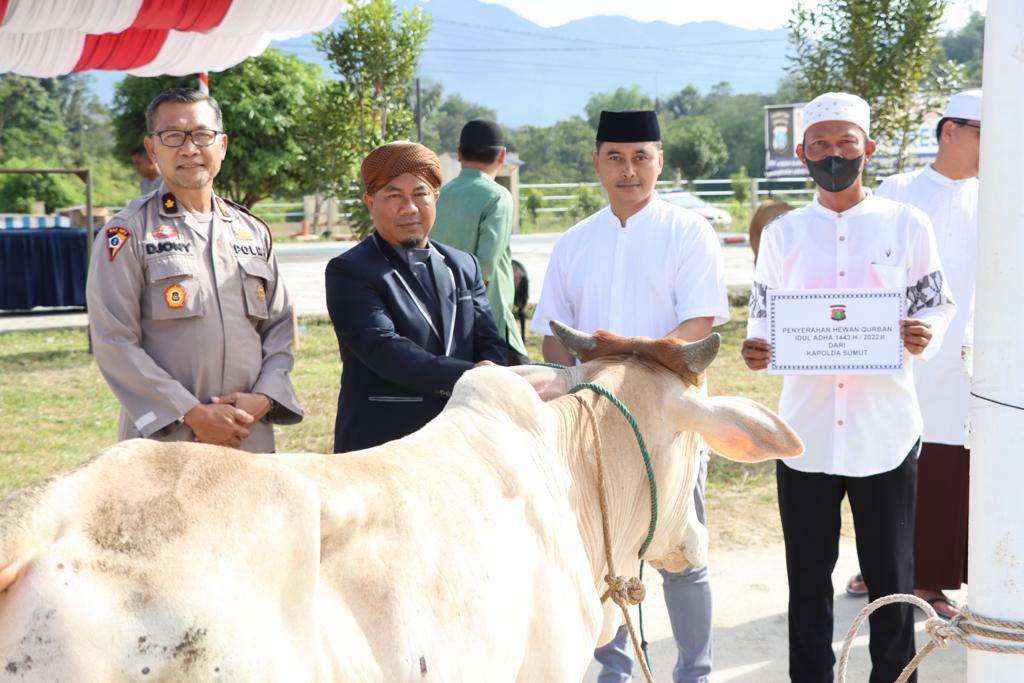 Polres-Toba-idul-adha-tribun.jpg