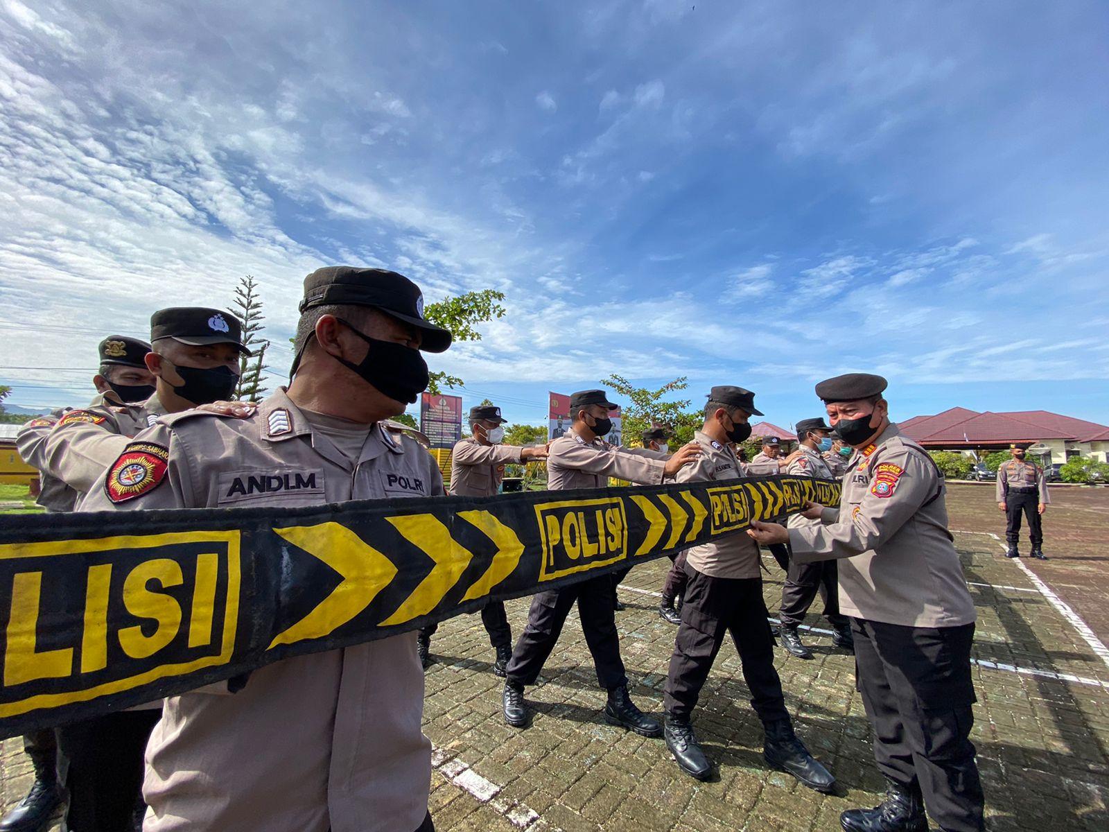 Polres-tapteng-latihan-dalmas-tribunn.jpg