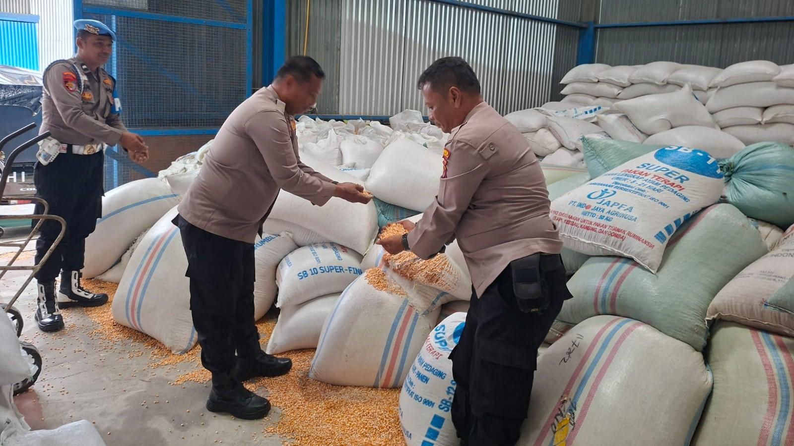 Polres Batubara Terus Dukung Ketahanan Pangan, Bantu Distribusikan 3,230 Ton Jagung ke Bulog Asahan - Tribun-medan.com