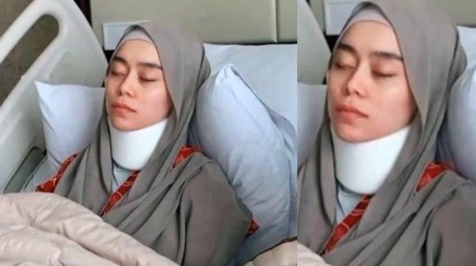 Potret-Lesti-Kejora-yang-tampak-terbaring-lemas-di-tempat-tidur-dengan-penyangga-di-lehernya.jpg