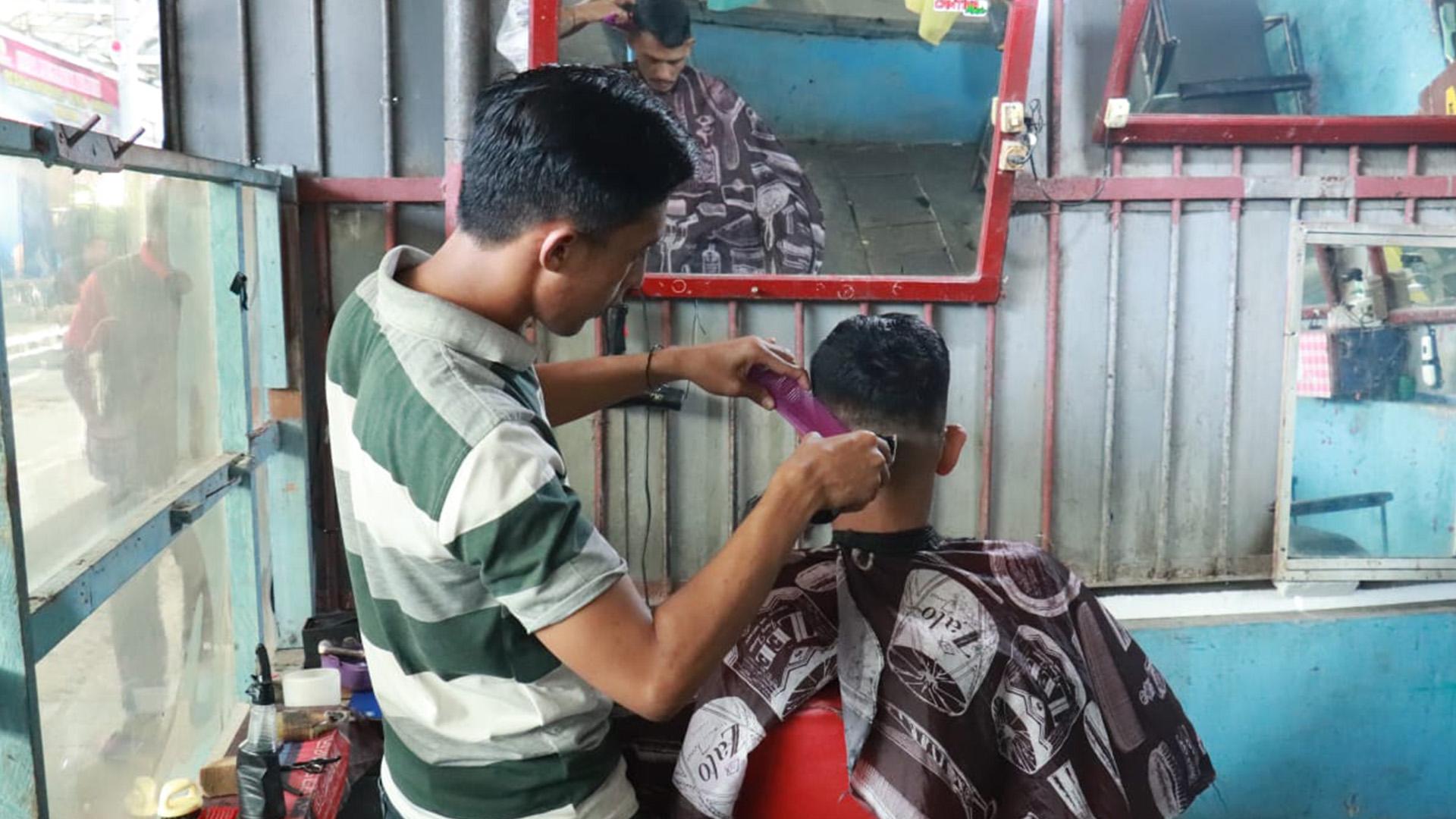 Program-Pelatihan-Barbershop-WBP-Lapas-Rantauprapat-Siap-Mandiri-Setelah-Bebas.jpg
