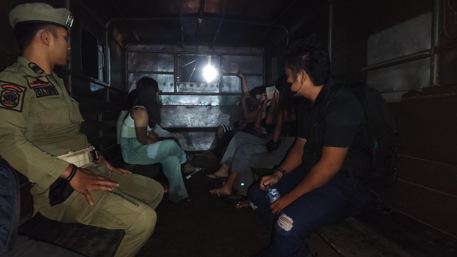 BNN Razia Diskotek di Binjai: Ratusan Orang Kocar-Kacir Kabur Hingga Tabrak Petugas, Puluhan Positif - Tribun-medan.com