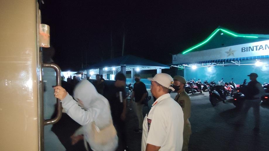 Razia Diskotek di Binjai, Ada Loket Beli Ekstasi, Ratusan Pengunjung Kocar-Kacir Tabrak Petugas - Tribun-medan.com