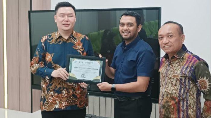 Rektor-Universitas-MTU-Bersilaturahmi-ke-PT-Mark-Dynamics-Indonesia-Tbk.jpg