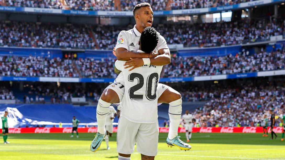 Rodrygo-dan-Vinicus-cetak-gol.jpg