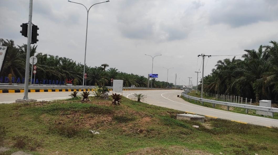 Ruas-gerbang-tol-Kisaran-terpantau-masih-ramai-lancar.jpg