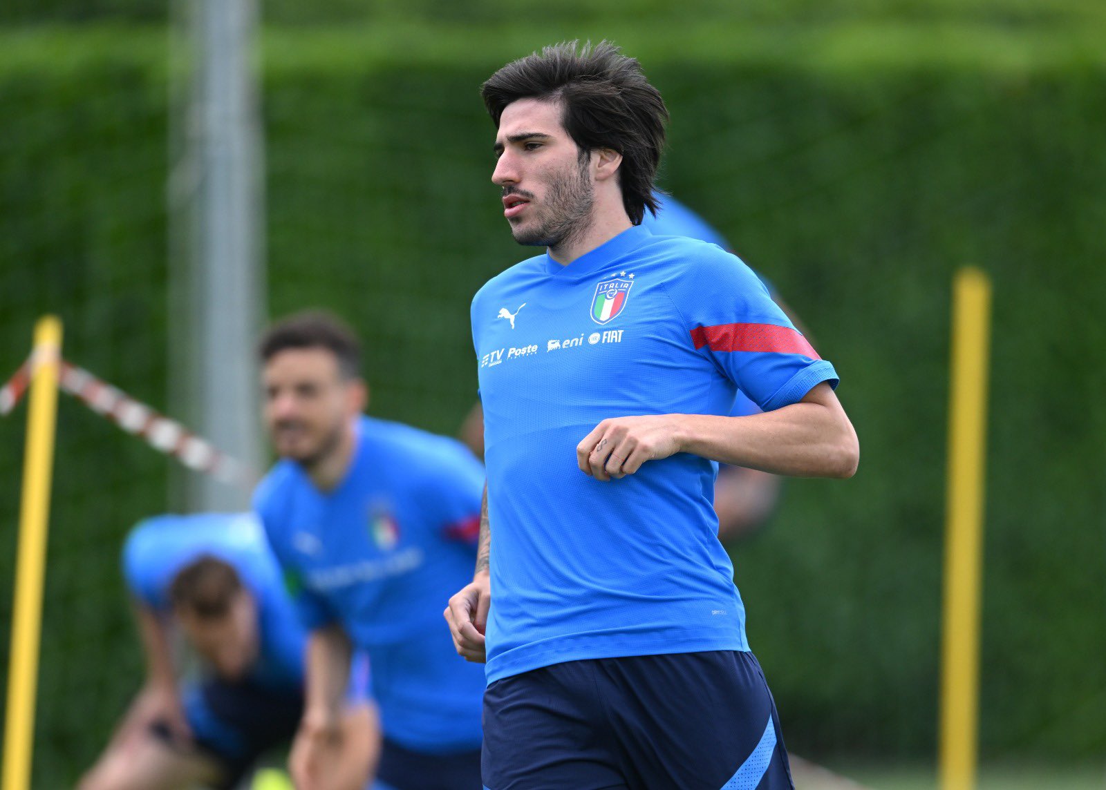 Sandro-tonali-timnas-italia.jpg