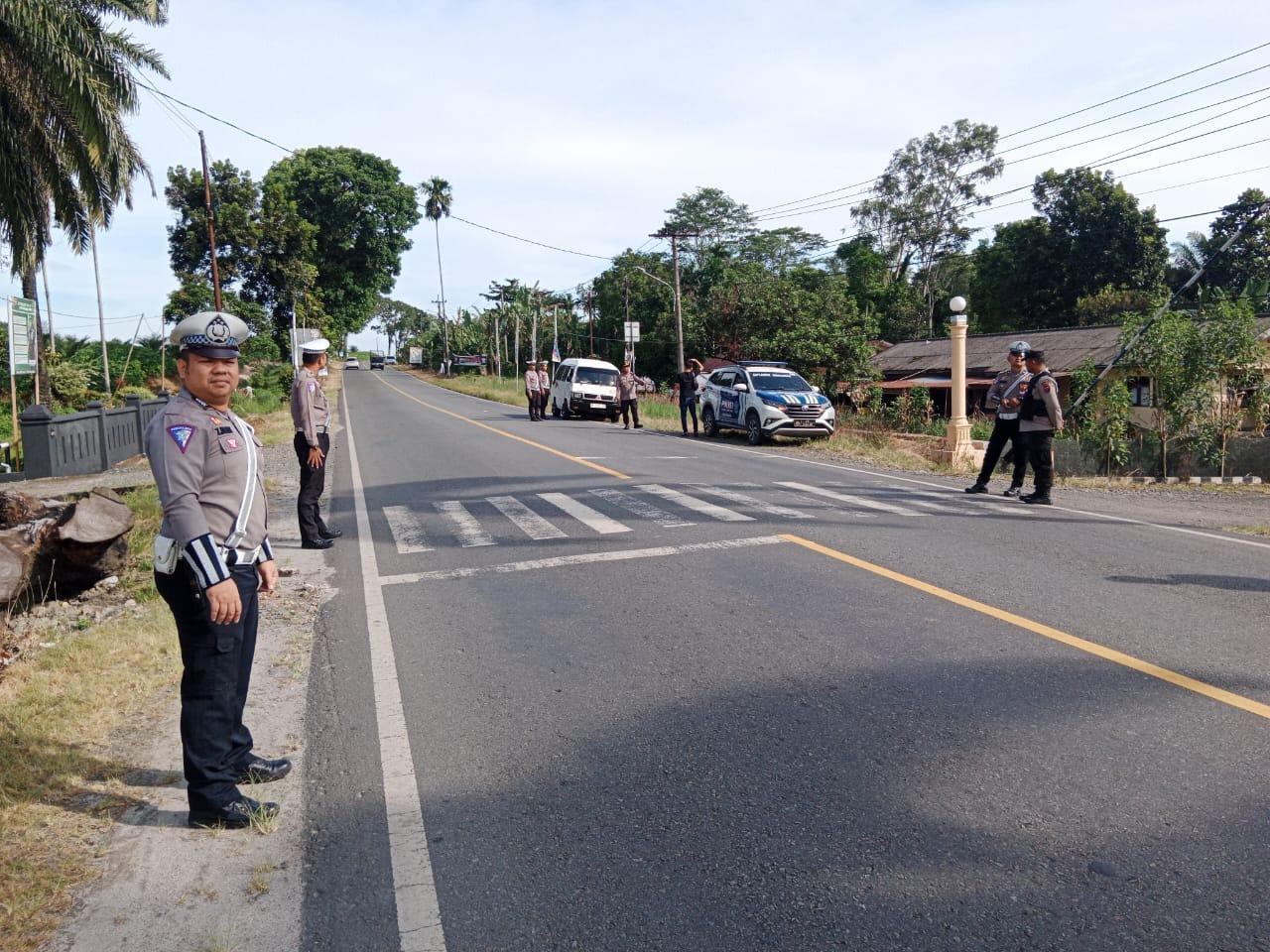 Sat-Lantas-Polres-Simalungun-menggelar-kegiatan-siaga-untuk-mengantisipasi.jpg