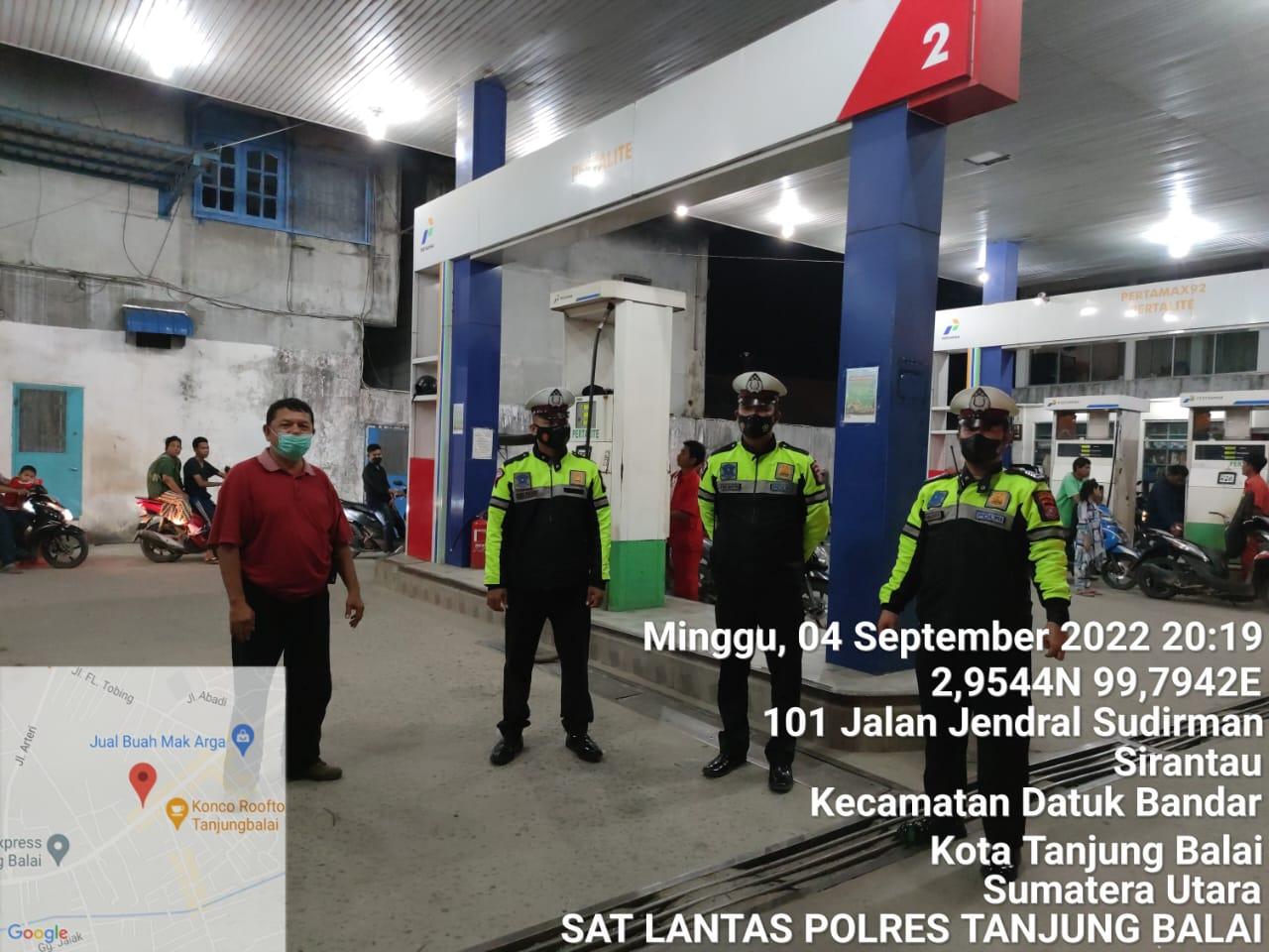 Satlantas-polres-tanjungbalai-patroliiu-SPBU.jpg