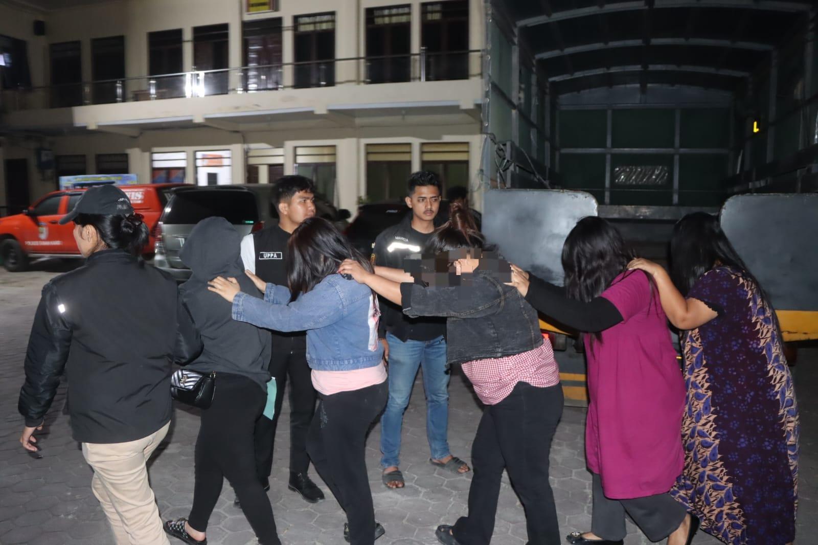 Sejumlah-orang-terjaring-razia-Pekat-dari-salah-satu-penginapan-di-kawasan-Berastagi.jpg