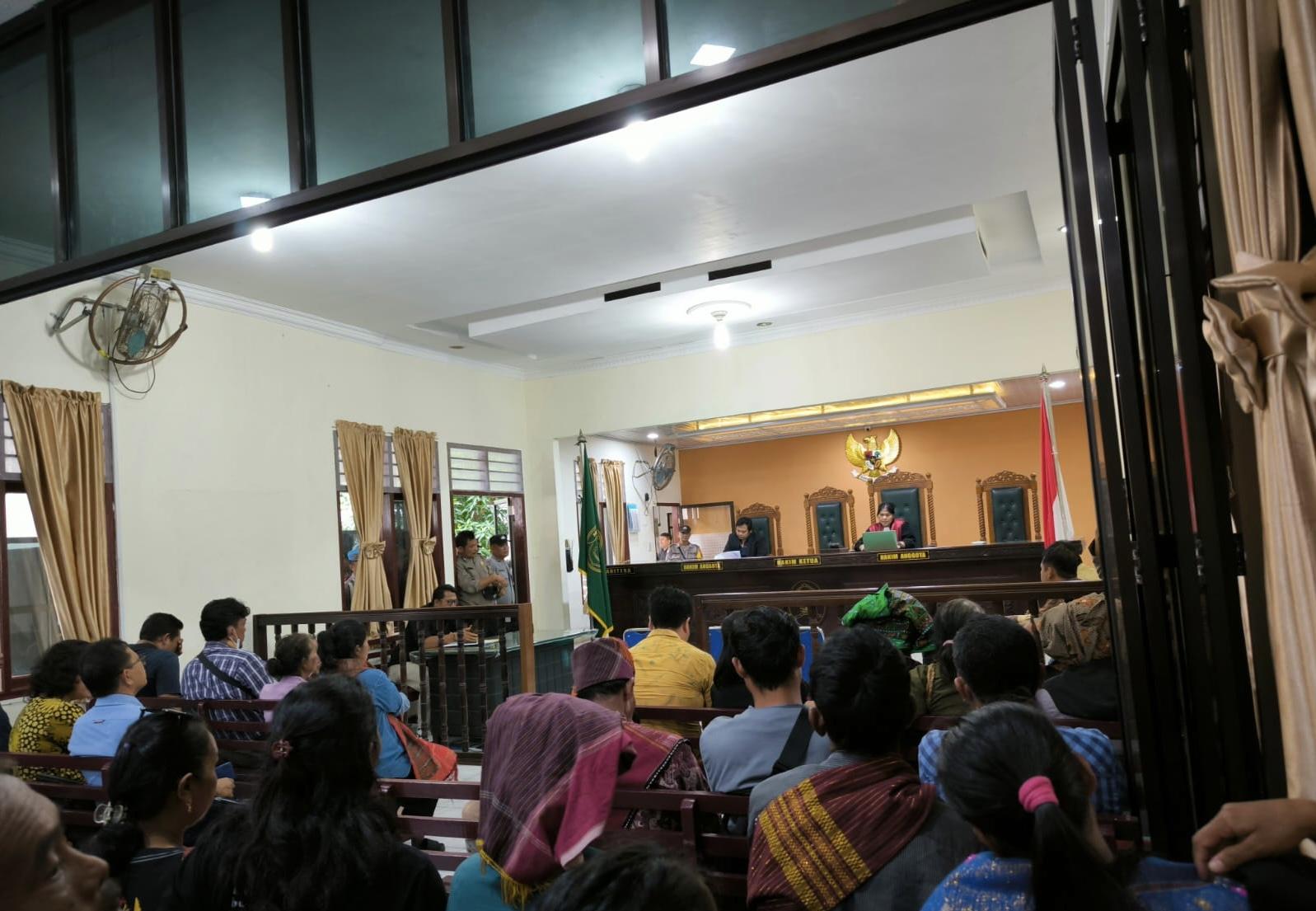 Sidang-praperadilan-atas-penetapan-tersangka-Masyarakat-Adat-Sihaporas.jpg