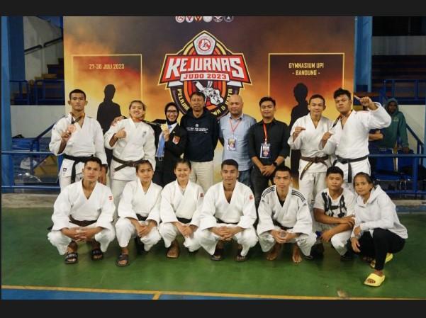 Skuat-Judo-Sumut-di-Kejurnas-Pelajar-Mahasiswa-Kata-Gymnasium-UPI-Bandung.jpg