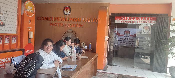 Suasan-Kantor-KPU-Medan-Senin-Hari-Ini-Agustus-2022.jpg