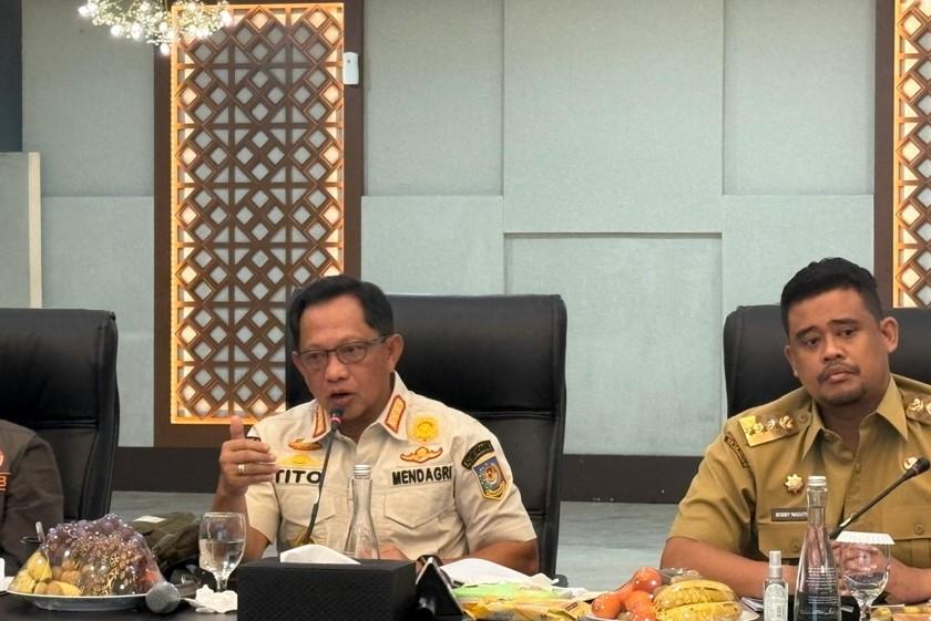 Suasana-Rapat-koordinasi-percepatan-rehabilitasi-dan-rekonstruksi-pasca-bencana.jpg