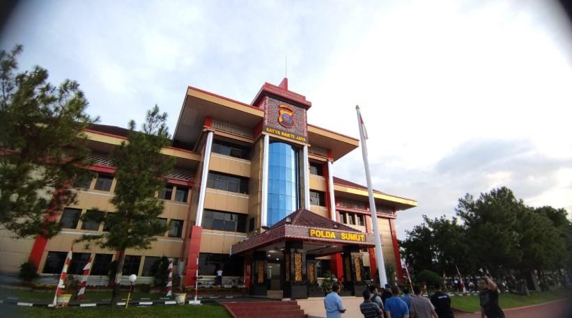 Suasana-gedung-Polda-Sumut_1111.jpg