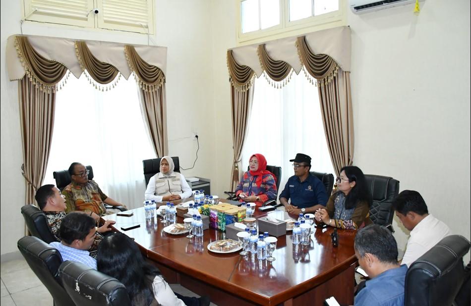 Suasana-kunjungan-kerja-Wabup-Ariston-Sidauruk-di-Kantor-Walikota-Pematangsiantar.jpg