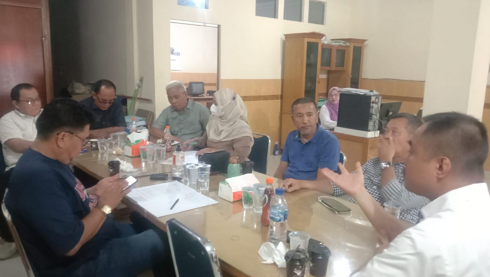 Suasana-rapat-membahas-pelaksanaan-UKW-di-Gedung-PWI.jpg