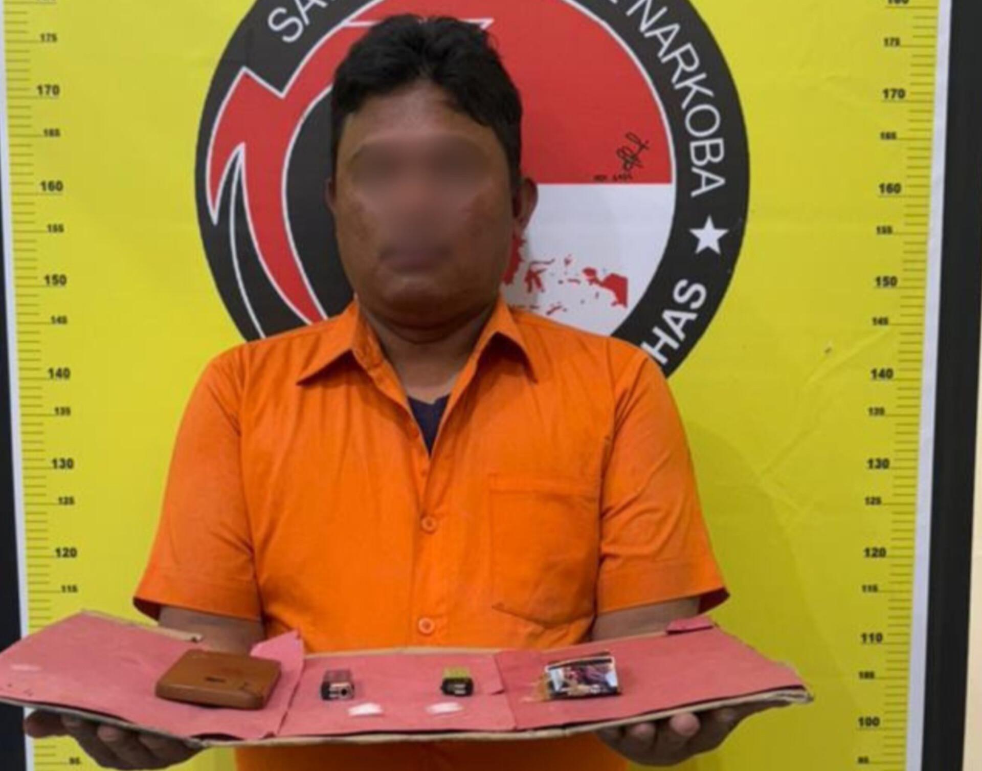 TERSANGKA-JG-37-tengah-ditahan-di-rutan-Mapolres-Humbahas.jpg