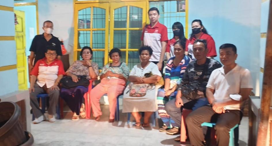 TIM-INTI-saat-menyerahkan-Tunawisma-kepada-Yayasan-Pemenangan-Jiwa.jpg