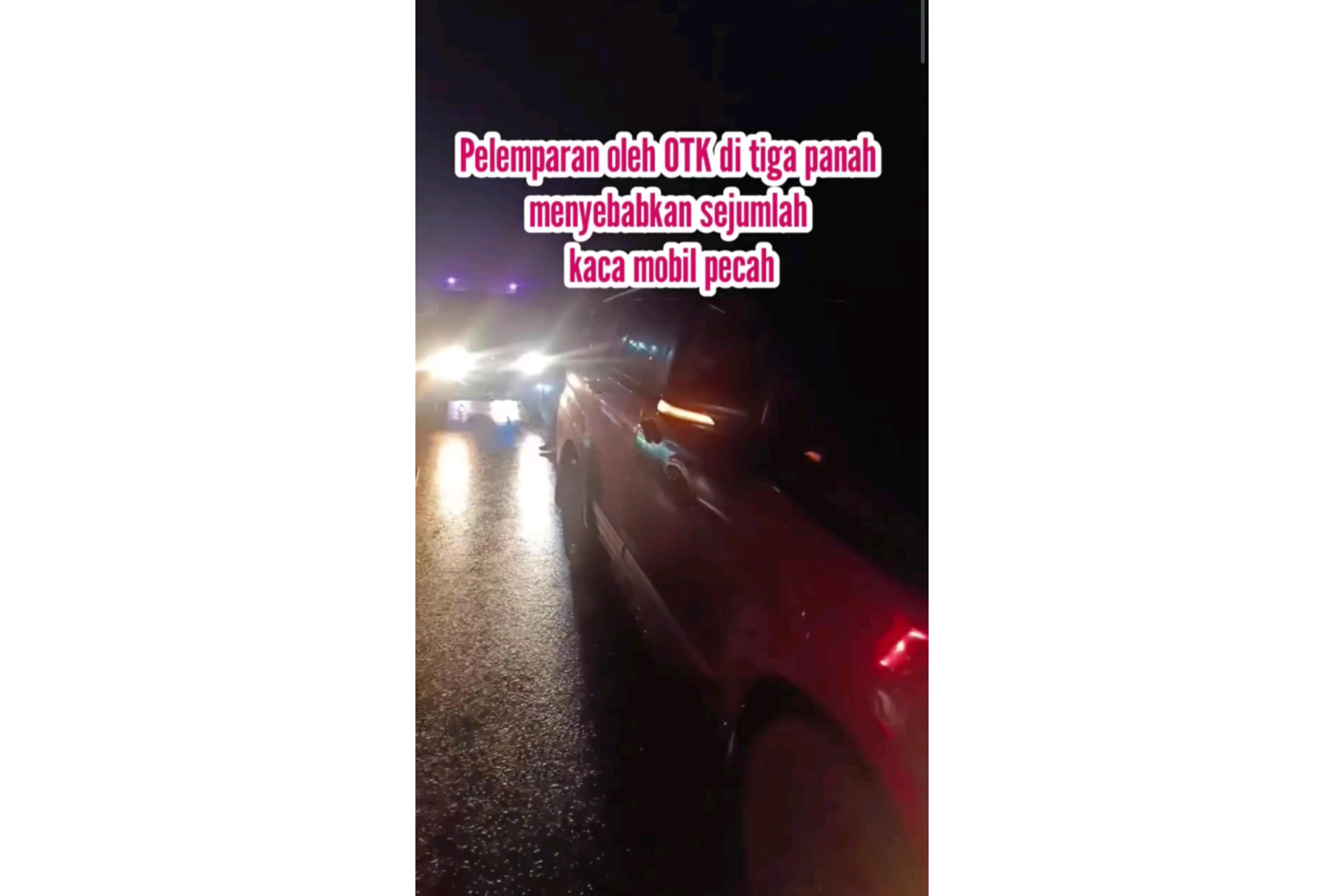 Sejumlah Mobil Travel Tujuan Aceh Dilempari OTK di Jalur Lintas Karo-Dairi