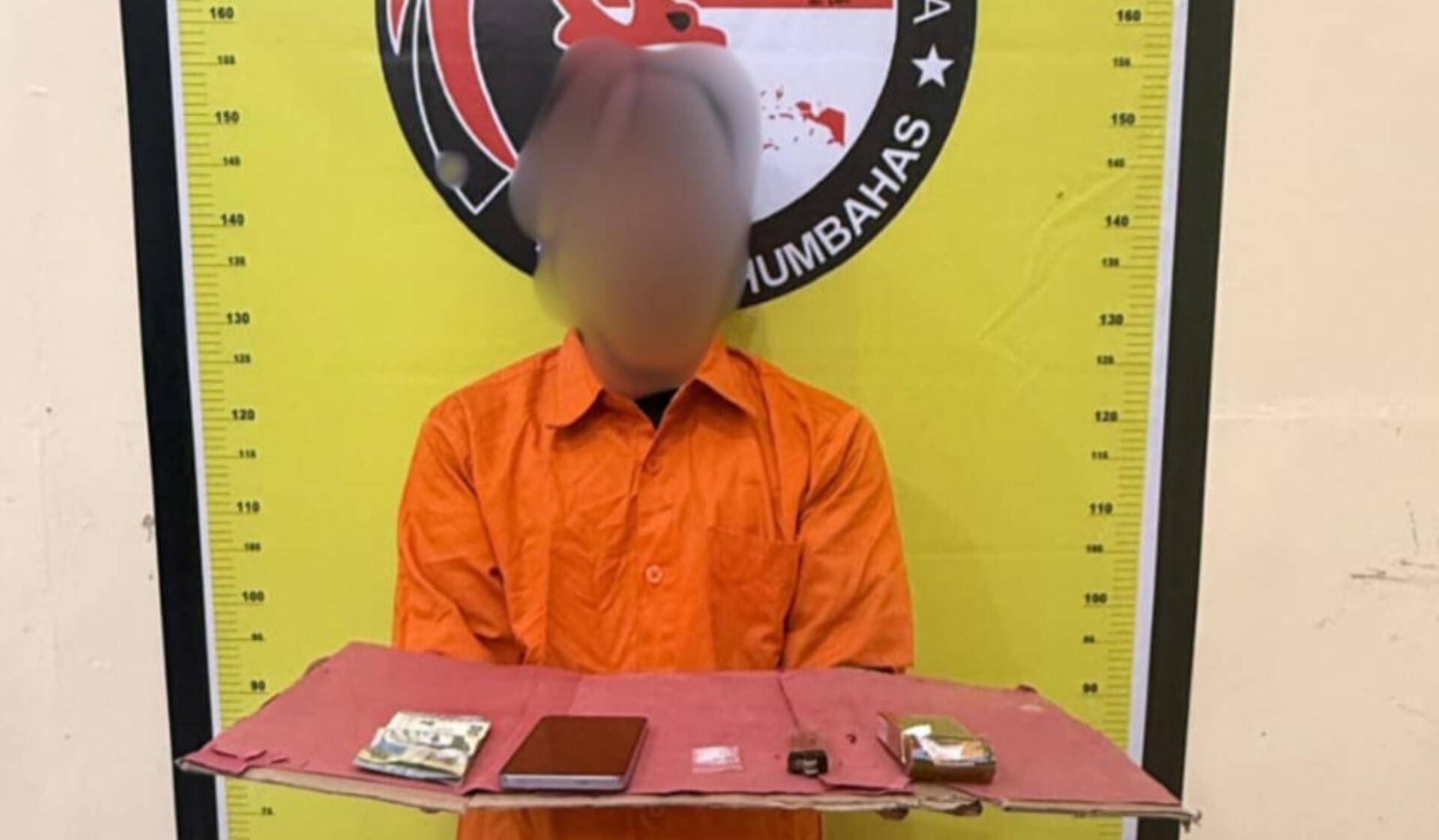 Tersangka-HHT-diamankan-pihak-Polres-Humbahas.jpg