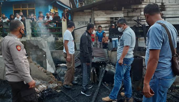 Tiga-orang-tewas-terpanggang-di-Sibolga.jpg