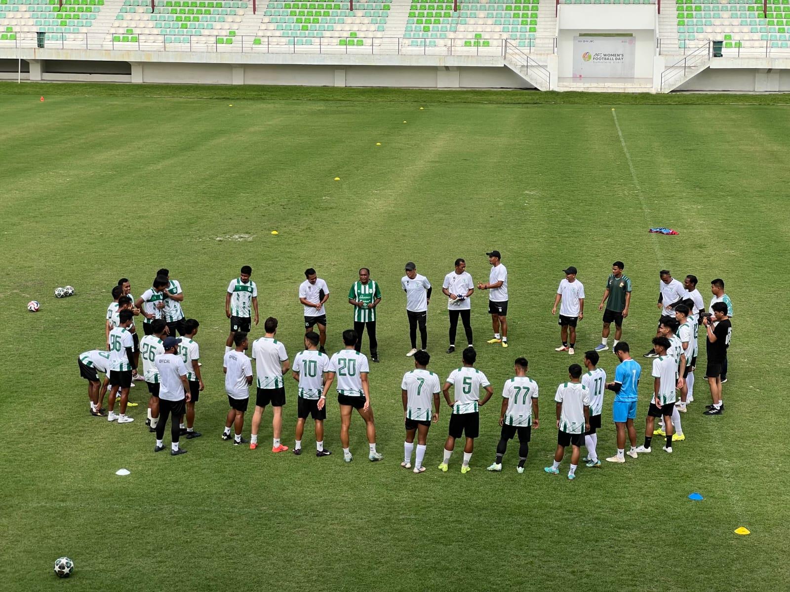 Tim-PSMS-Medan-menggelar-latihan-perdana-di-Stadion-Mini.jpg