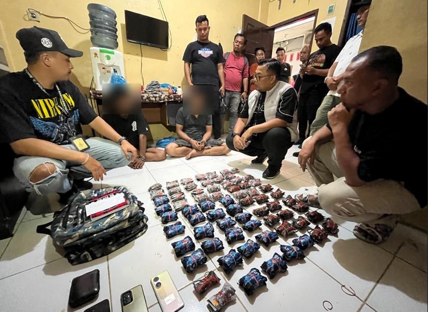 Satresnarkoba Polrestabes Medan Gerebek Gudang Penyimpanan Pod Getar di Rumah Kos, Masuk Lewat Aceh - Tribun-medan.com
