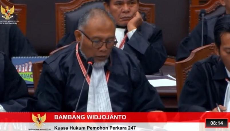 Tim-hukum-Edy-Hasan-Bambang-Widjojanto-Yance-sampaikan-gugatan-ke-Mahkamah-Konstitusi.jpg