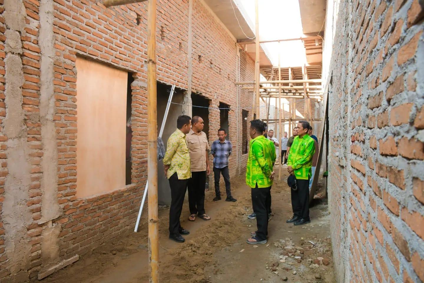 Tinjau-pembangunan.jpg