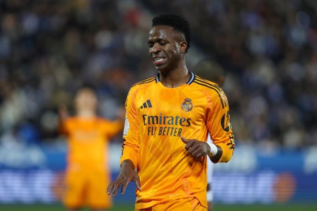Vinicius-jrjr-oranje.jpg