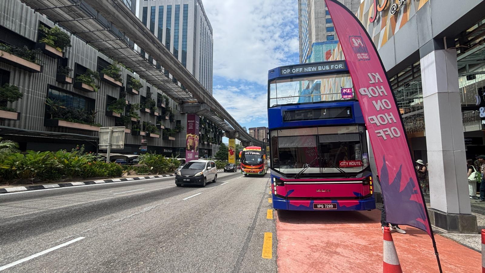 WISATA-MALAYSIA-Bus-wisata-Ronda-Ronda.jpg