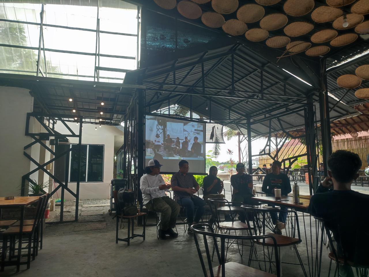 Wahana-Lingkungan-Hidup-Indonesia-Walhi.jpg